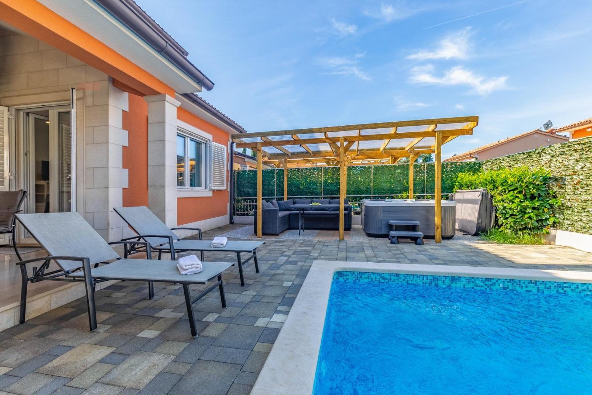 Villas Lotus With Pool And Jacuzzi Pula Luaran gambar