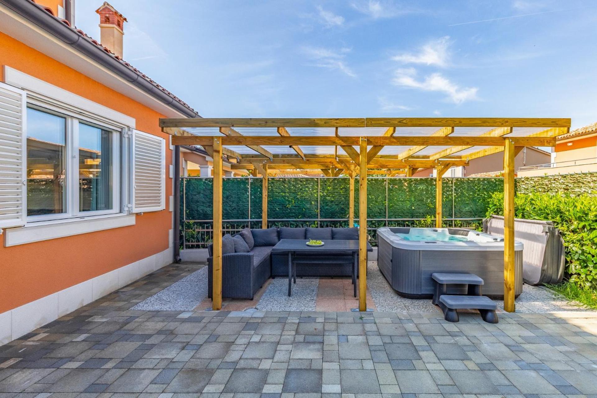 Villas Lotus With Pool And Jacuzzi Pula Luaran gambar
