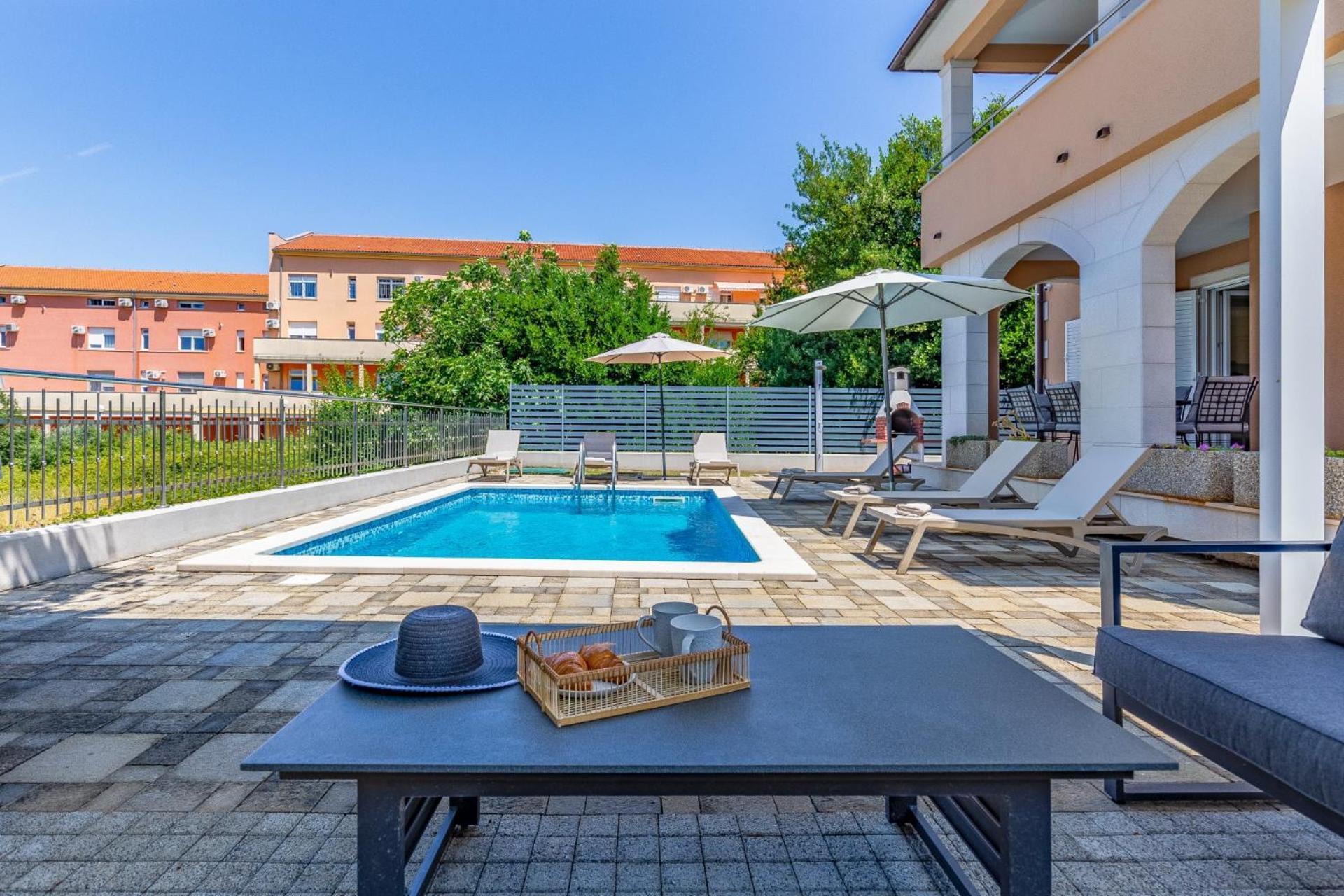 Villas Lotus With Pool And Jacuzzi Pula Luaran gambar