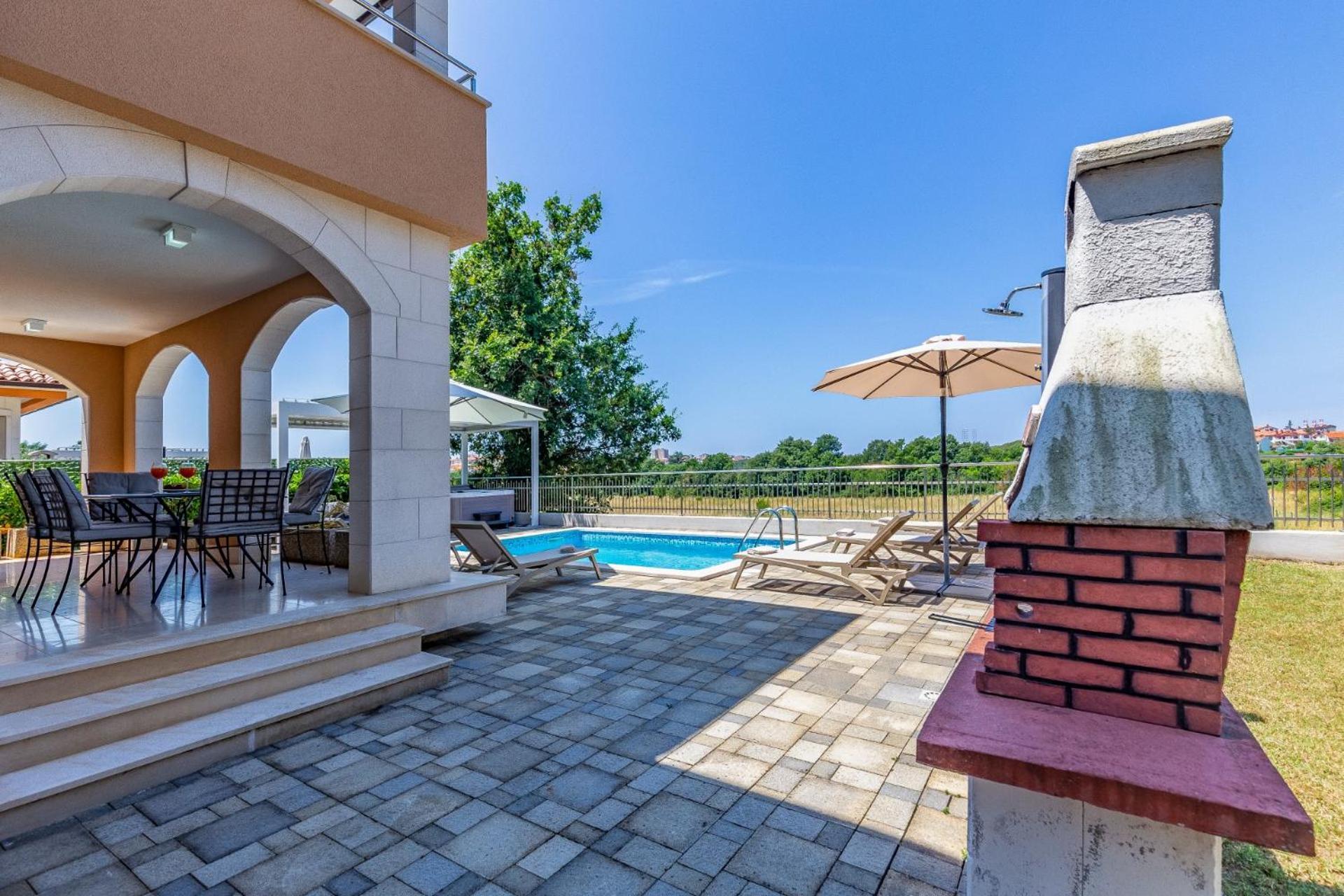 Villas Lotus With Pool And Jacuzzi Pula Luaran gambar