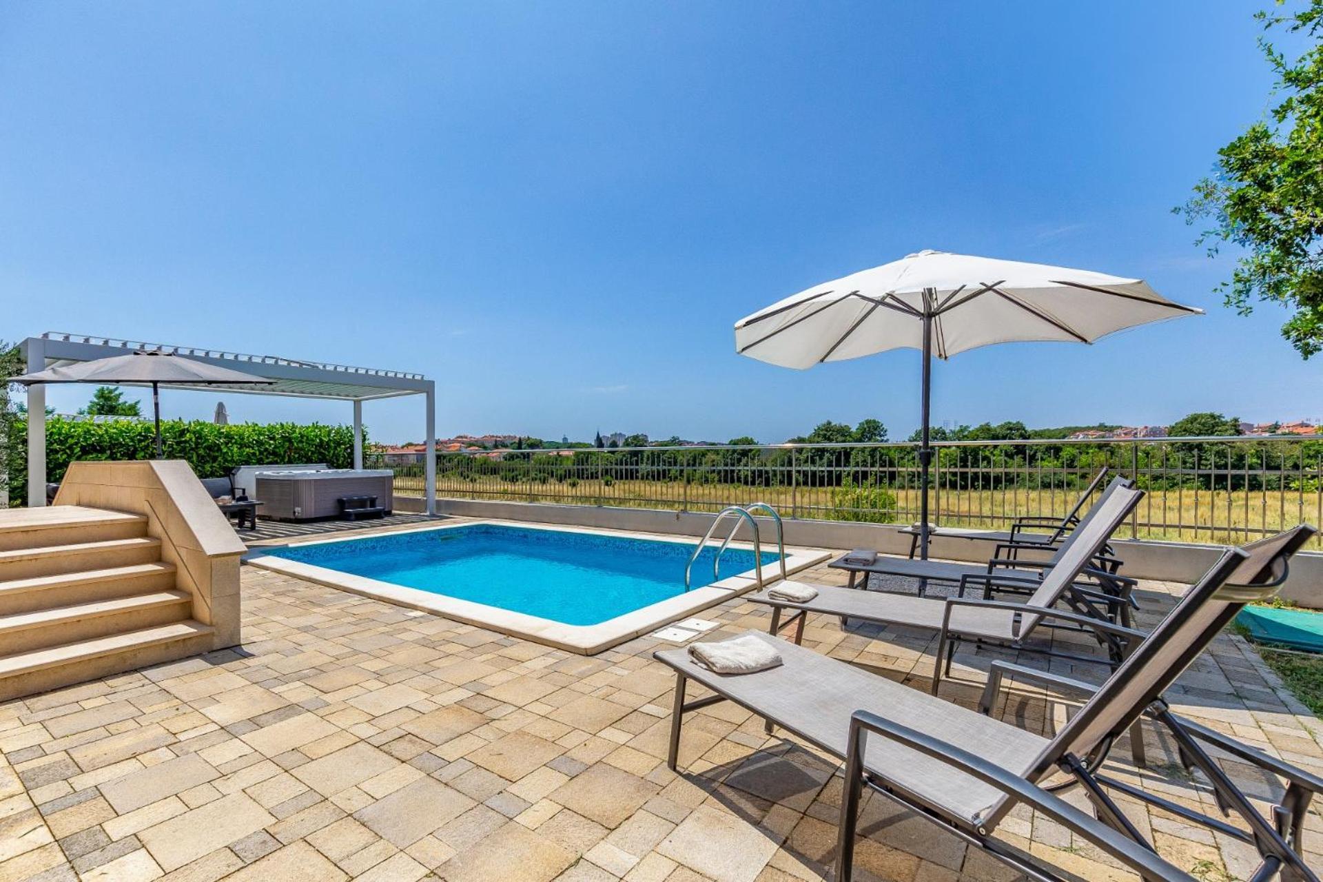 Villas Lotus With Pool And Jacuzzi Pula Luaran gambar